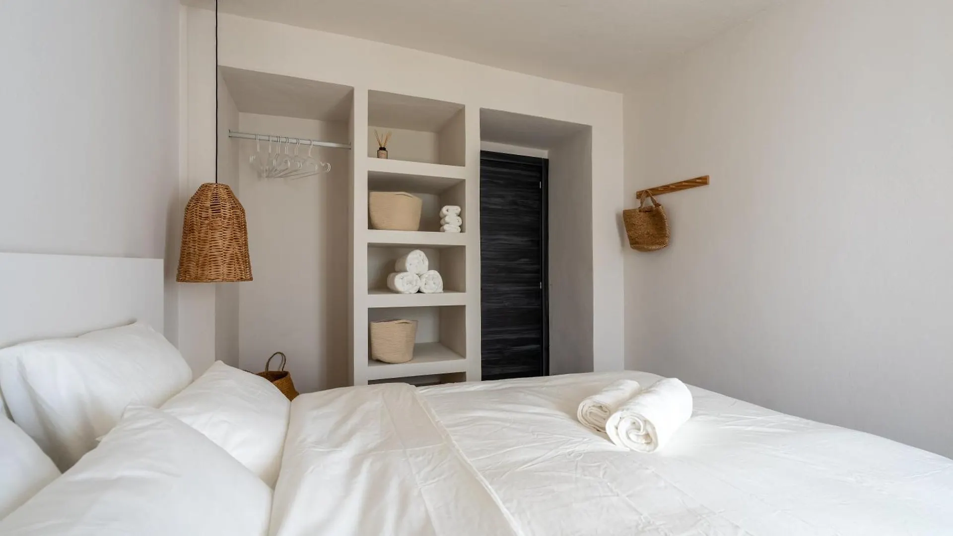 I Am Lomilla Apartments Benalmadena